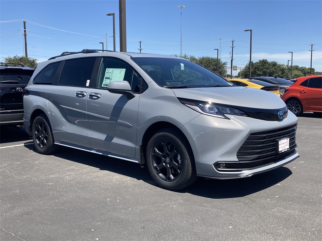 New 2025 Toyota Sienna Woodland Edition Van Passenger Van