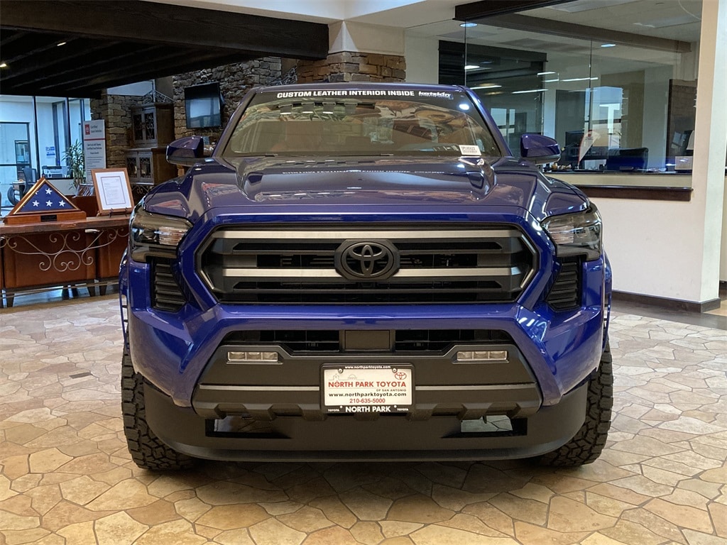 New 2025 Toyota Tacoma SR5 Truck Double Cab