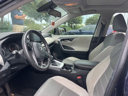 2021 Toyota RAV4 XLE Premium SUV