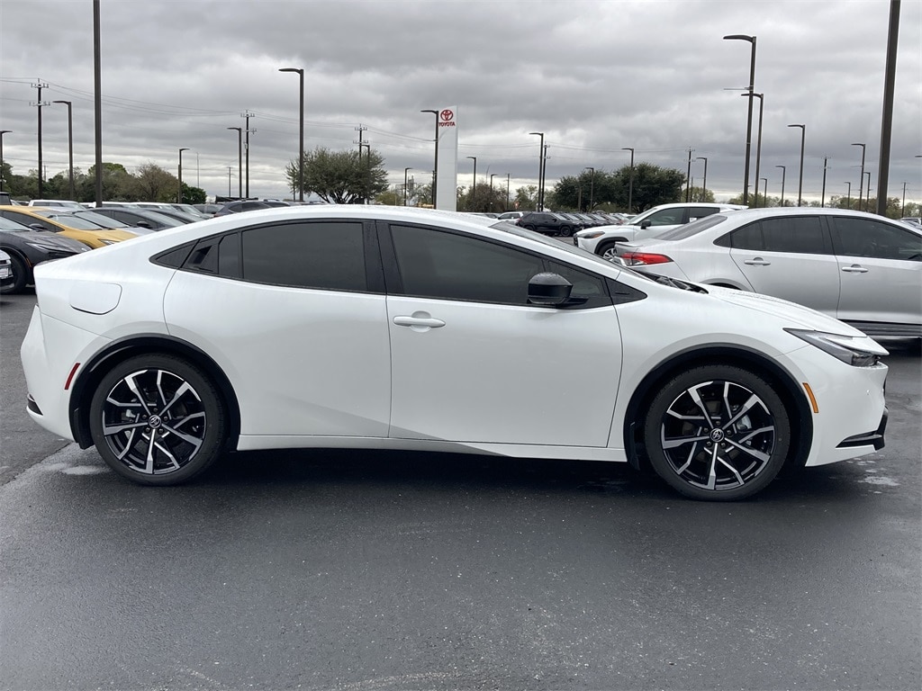 New 2026 Toyota Prius Plug-In Hybrid XSE Hatchback