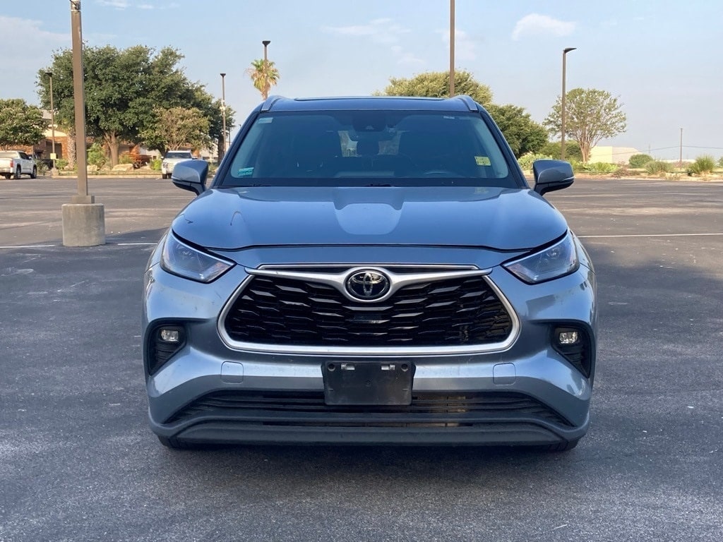 Certified 2023 Toyota Highlander XLE with VIN 5TDKDRAH4PS027683 for sale in San Antonio, TX