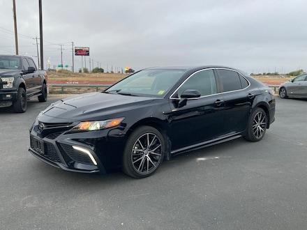 2024 Toyota Camry SE Sedan