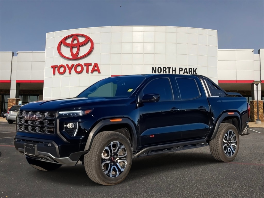 2025 GMC Canyon AT4's photo