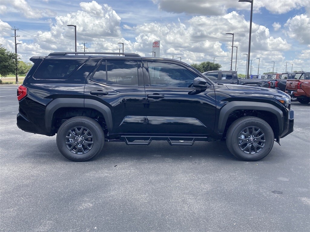 2025 Toyota 4Runner SR5 photo 4