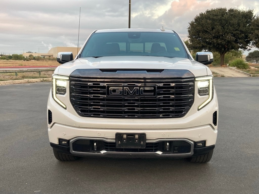 Used 2024 GMC
