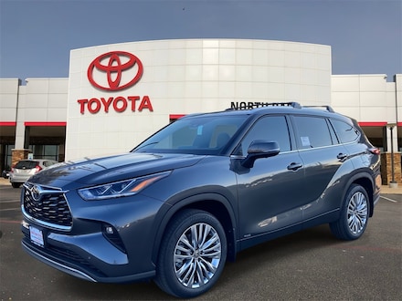 2025 Toyota Highlander Hybrid Platinum SUV