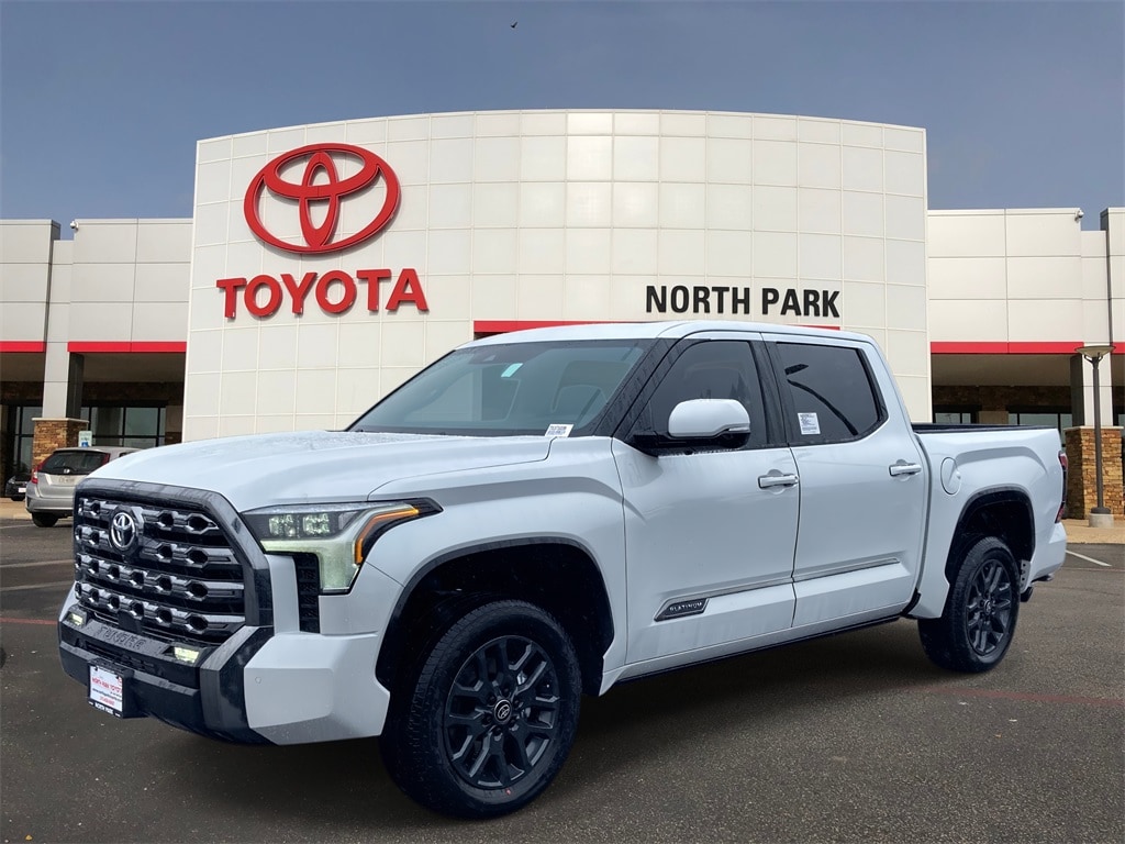 2026 Toyota Tundra Platinum's photo