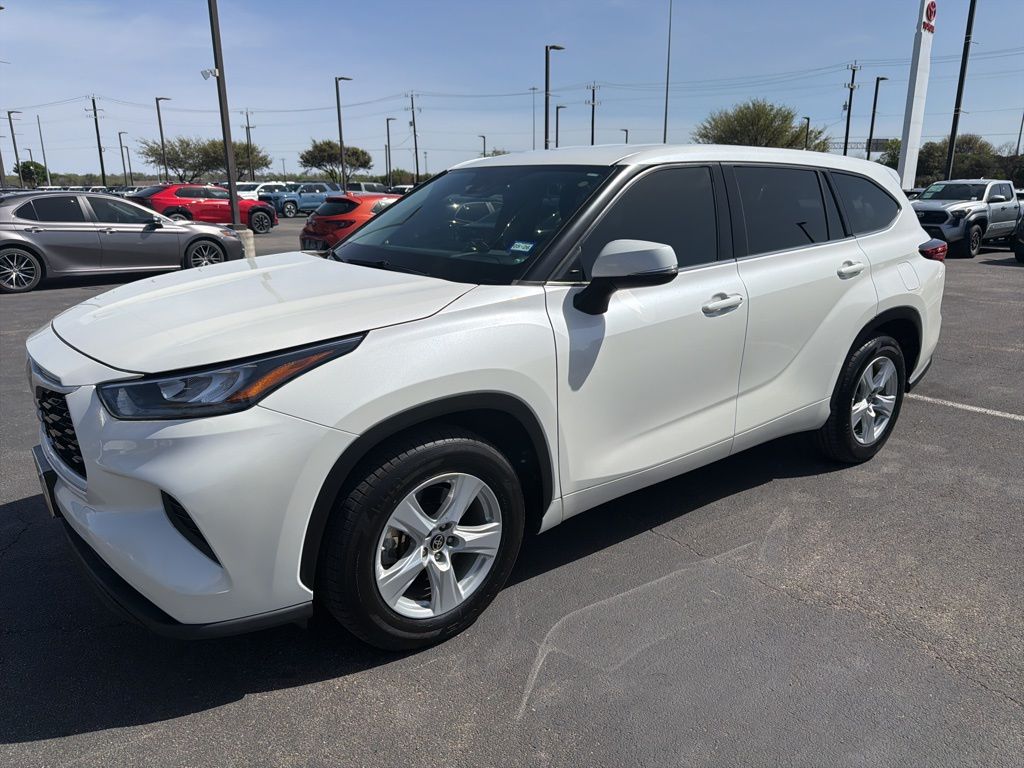 Toyota Highlander L FWD