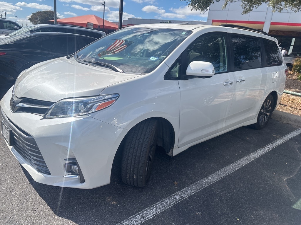 Used 2019 Toyota Sienna Limited Premium Minivan/Van