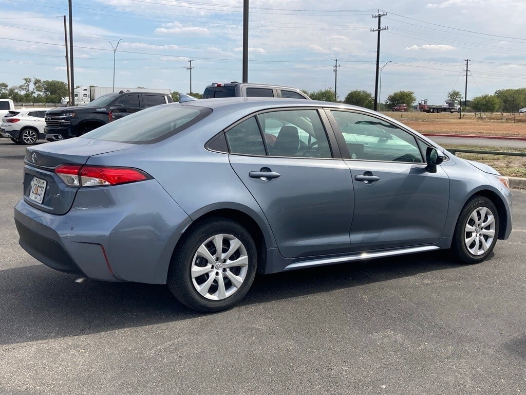 2024 Toyota Corolla LE photo 4