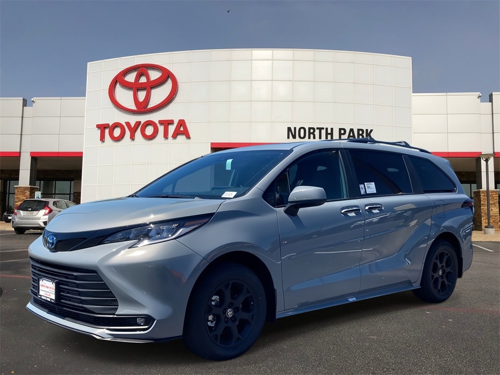 New 2025 Toyota Sienna Woodland Edition Van Passenger Van