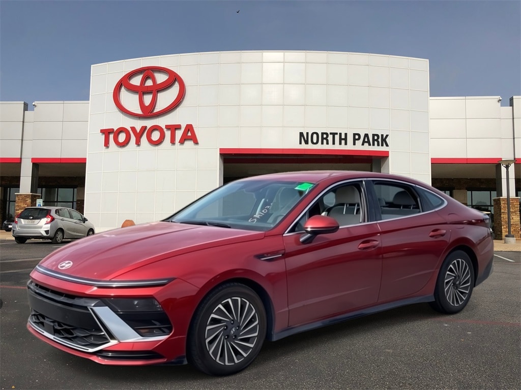 2025 Hyundai Sonata Hybrid