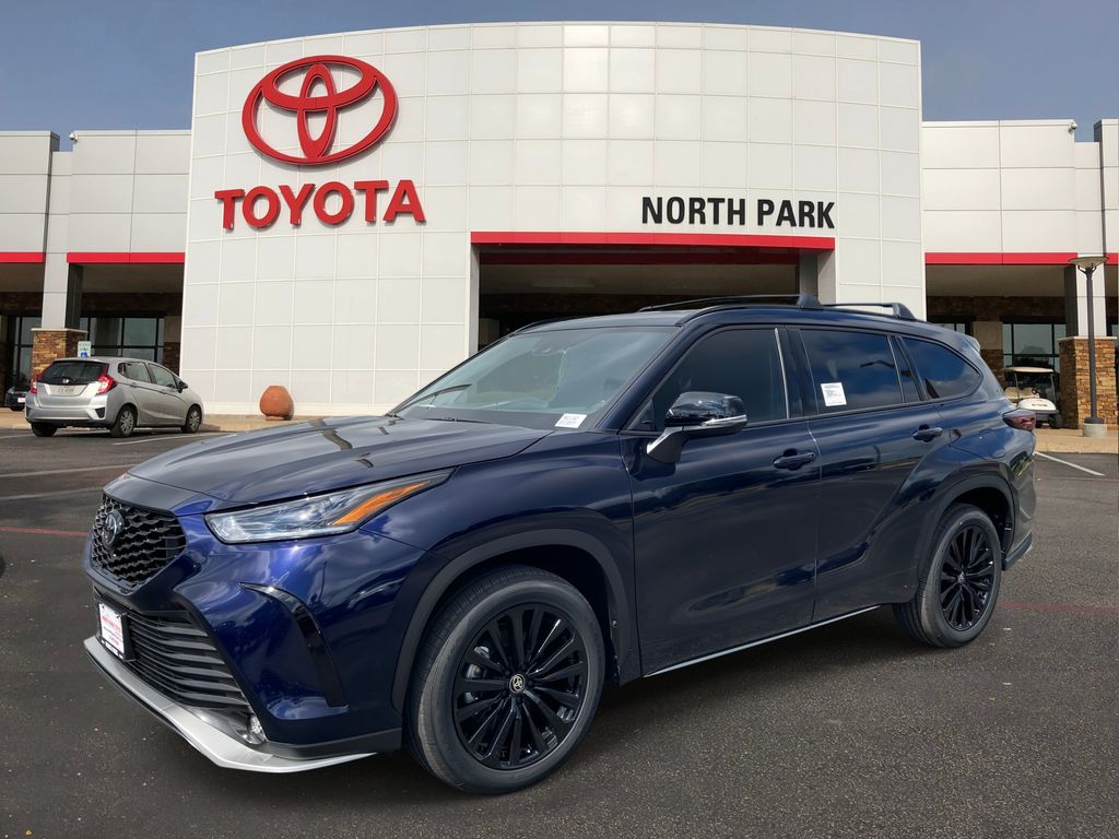 2026 Toyota Highlander SUV 
