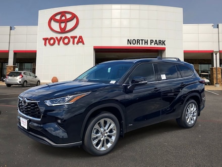 2026 Toyota Highlander Hybrid Limited SUV