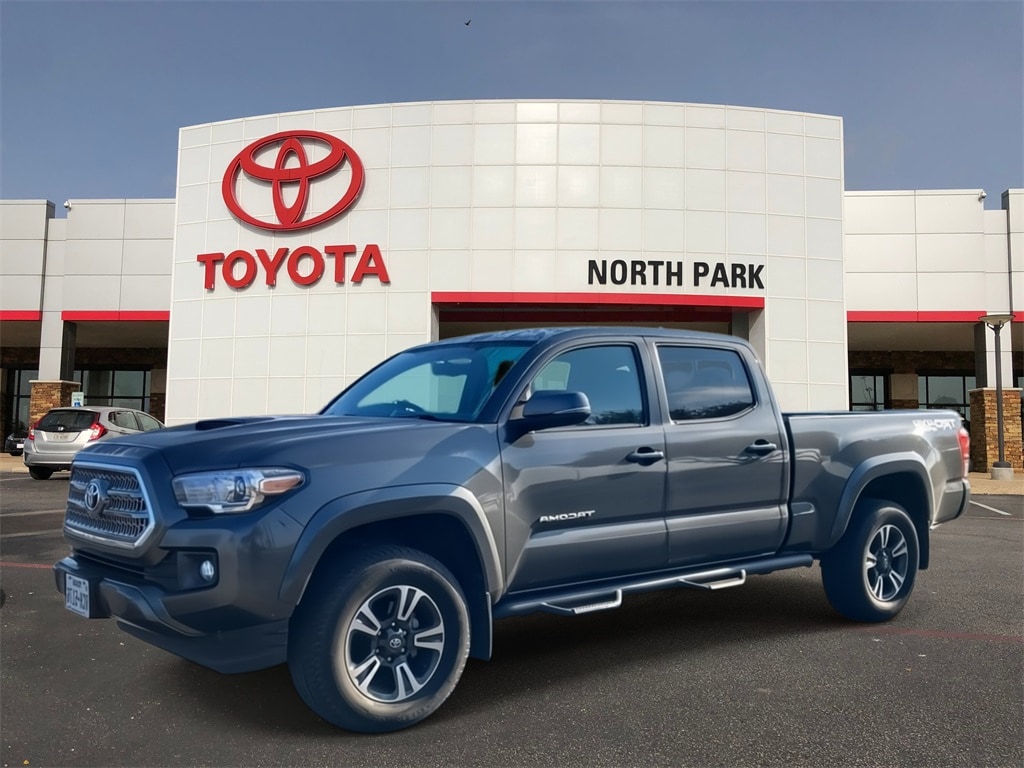 2017 Toyota Tacoma Truck 
