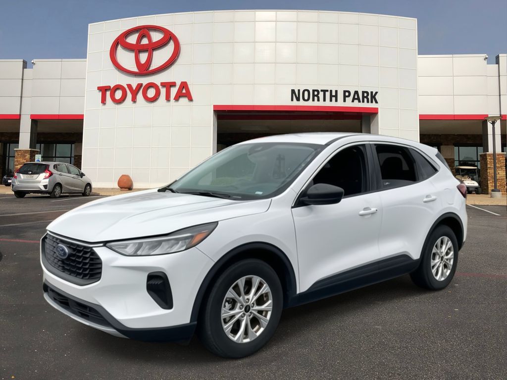 2024 Ford Escape