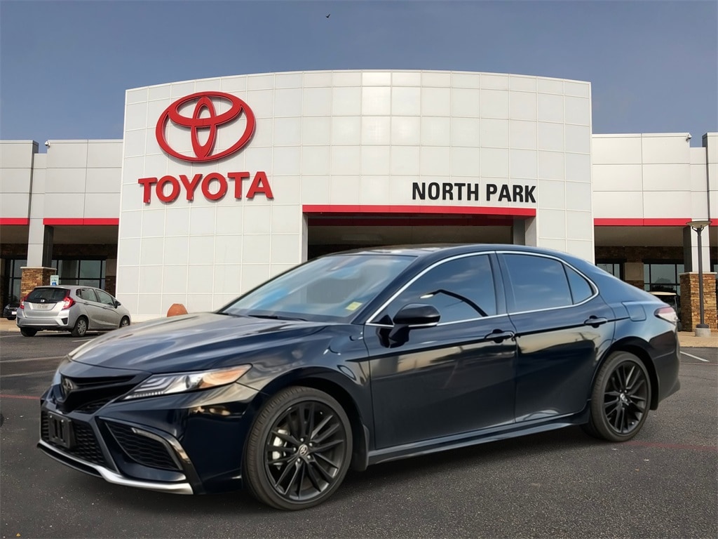 2023 Toyota Camry XSE's photo