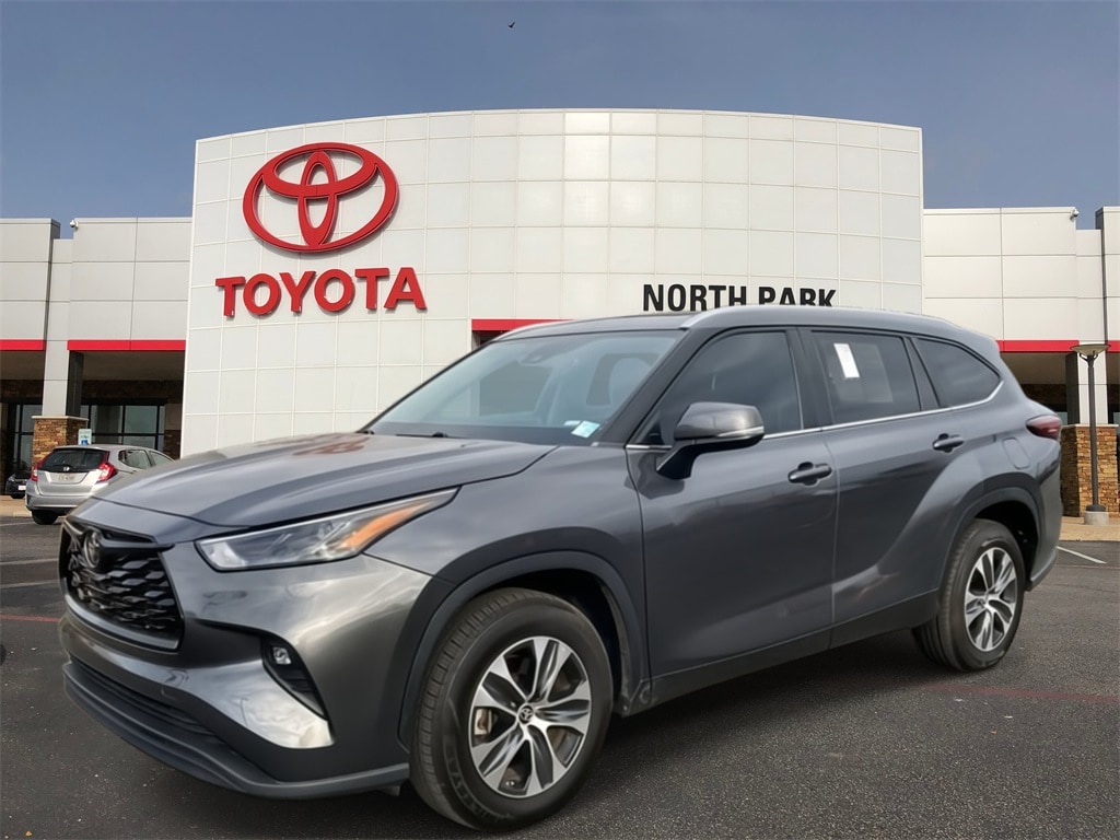 2024 Toyota Highlander SUV 