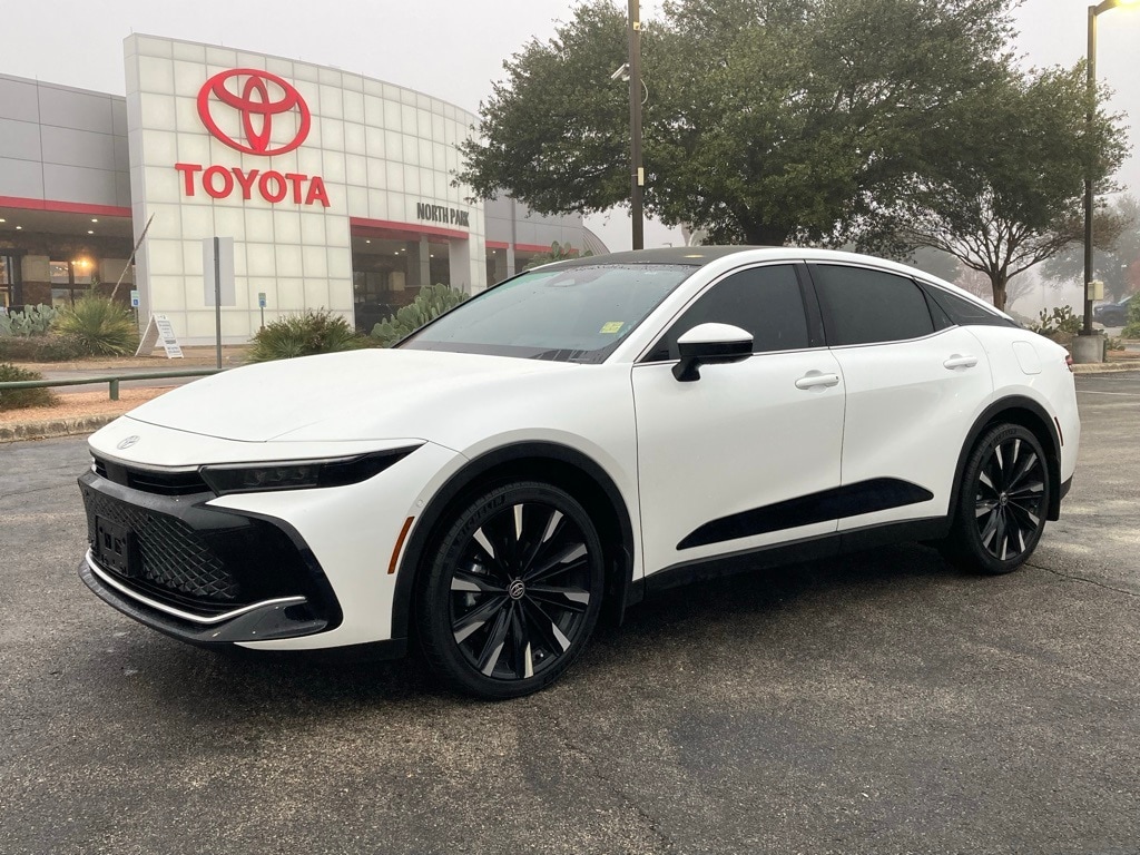 Used 2025 Toyota Crown Platinum Sedan