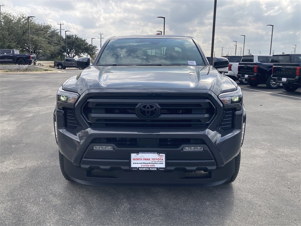 2025 Toyota Tacoma SR5 4x4 photo 2