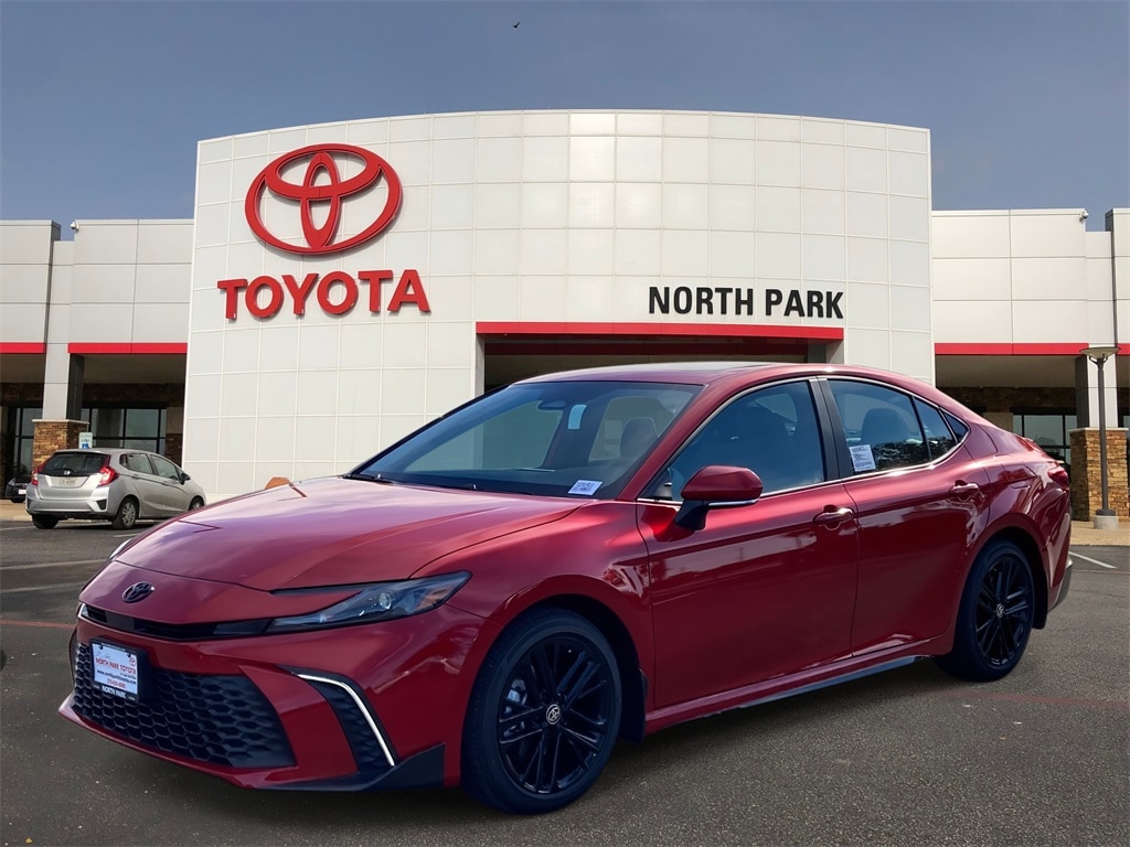 2026 Toyota Camry SE's photo
