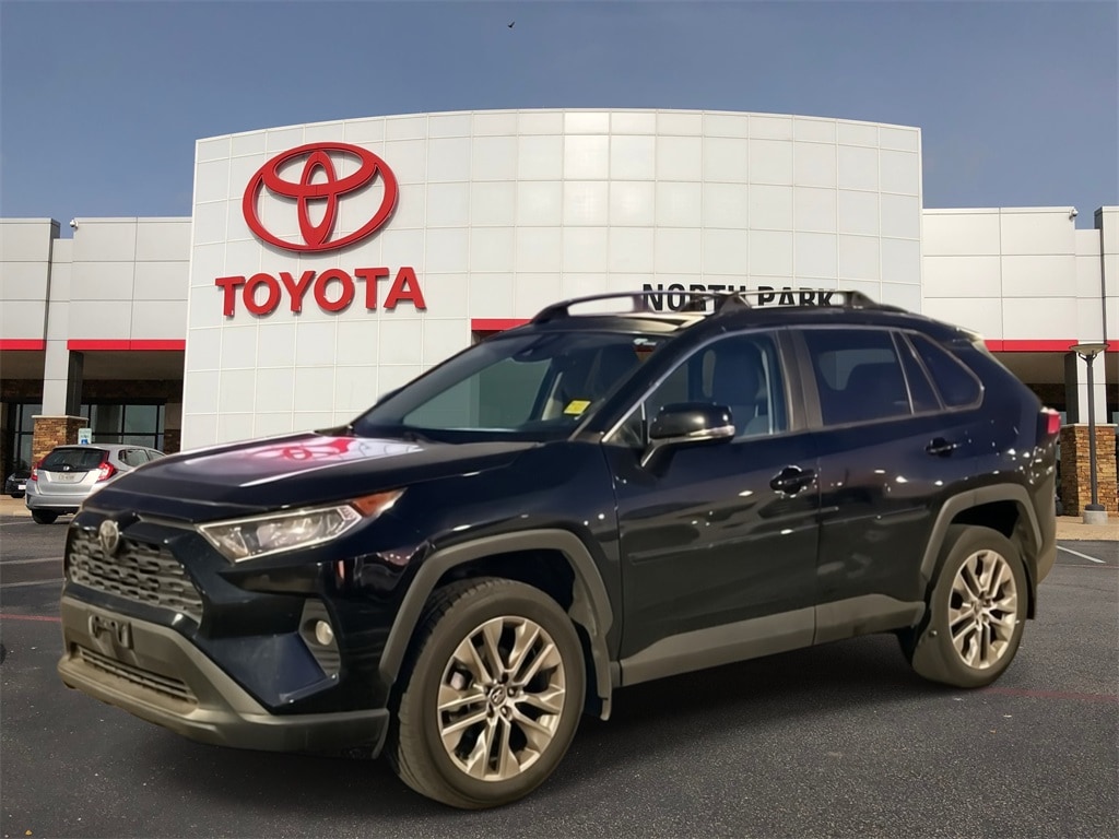 2020 Toyota RAV4 XLE Premium