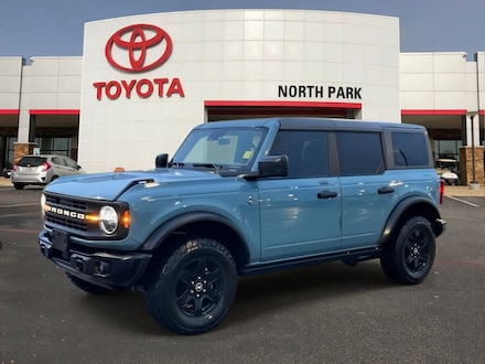 2023 Ford Bronco Black Diamond SUV