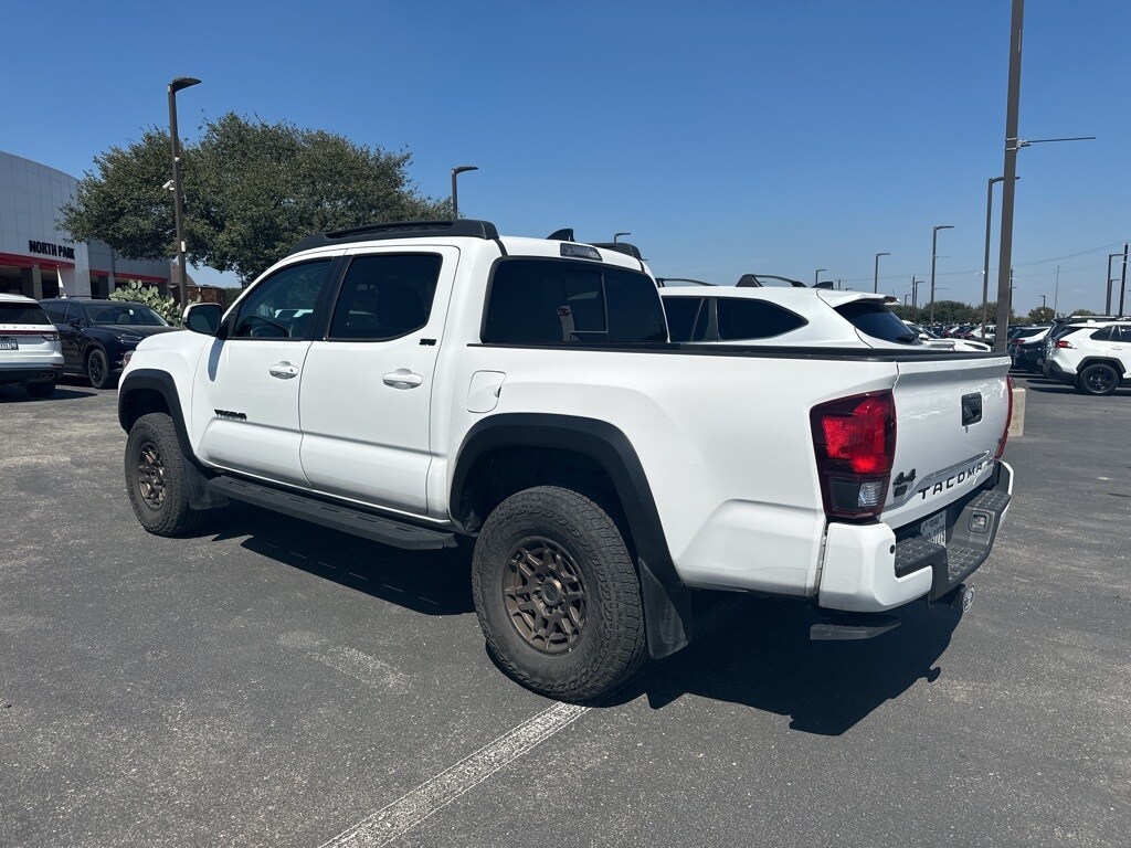 2023 Toyota Tacoma Trail Edition photo 2
