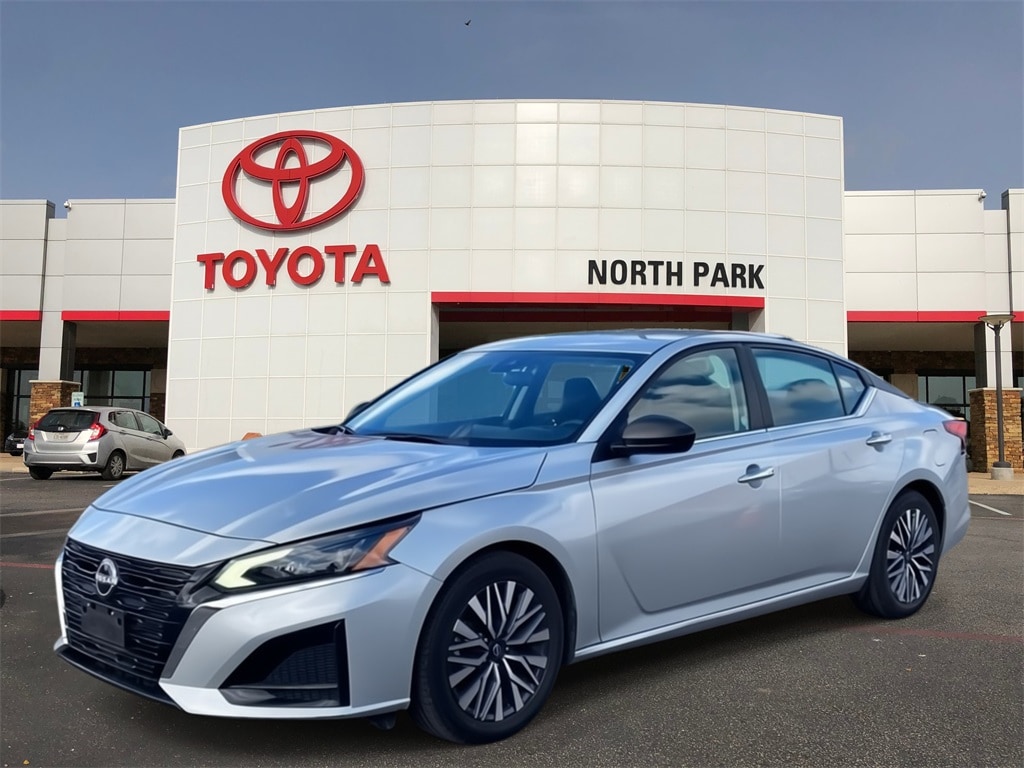 2024 Nissan Altima SV