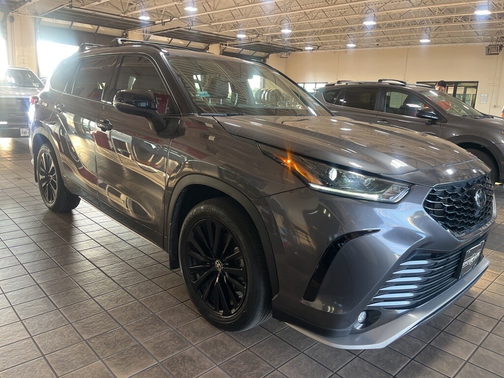 2023 Toyota Highlander Limited Platinum XLE XSE photo 2
