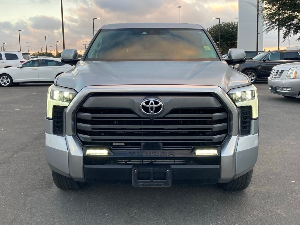 2023 Toyota Tundra Limited photo 2