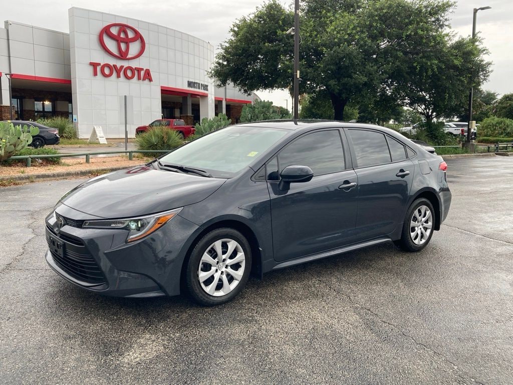 Used 2025 Toyota Corolla LE Sedan