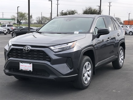 2025 Toyota RAV4 LE SUV