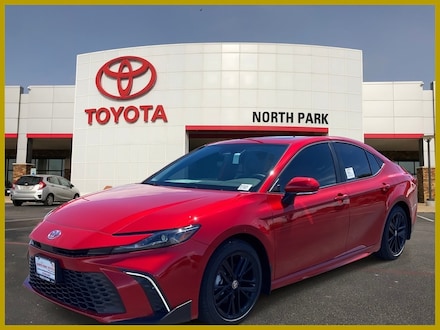 2025 Toyota Camry SE Sedan