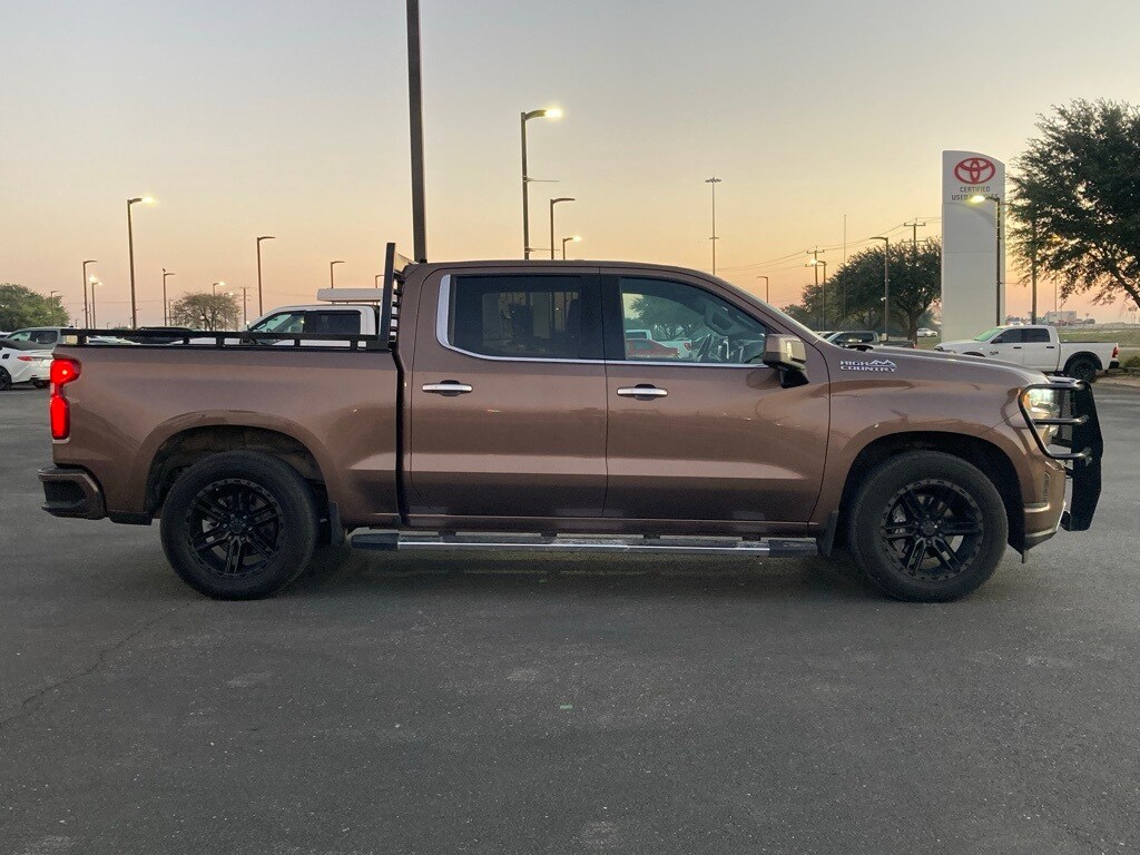 2019 Chevrolet Silverado 1500 High Country photo 4