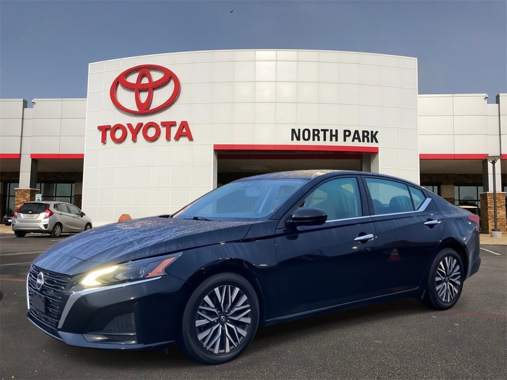 2024 Nissan Altima SV