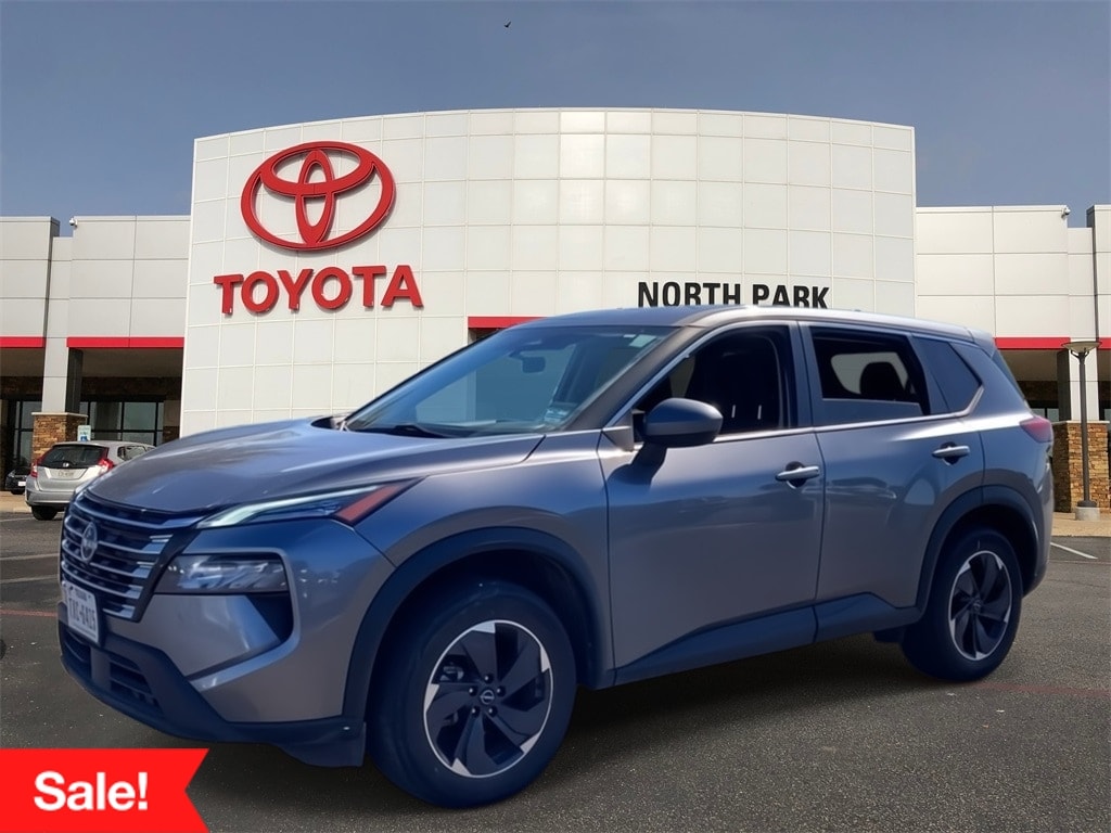 Used 2024 Nissan Rogue SV SUV