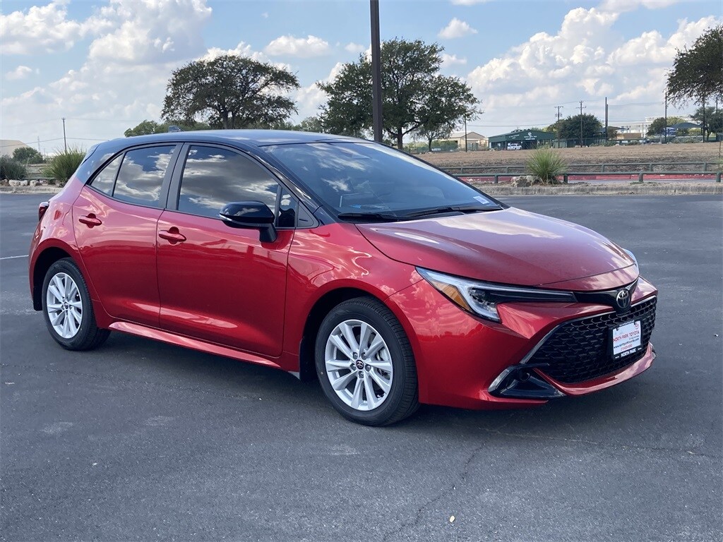 2025 Toyota Corolla SE photo 3