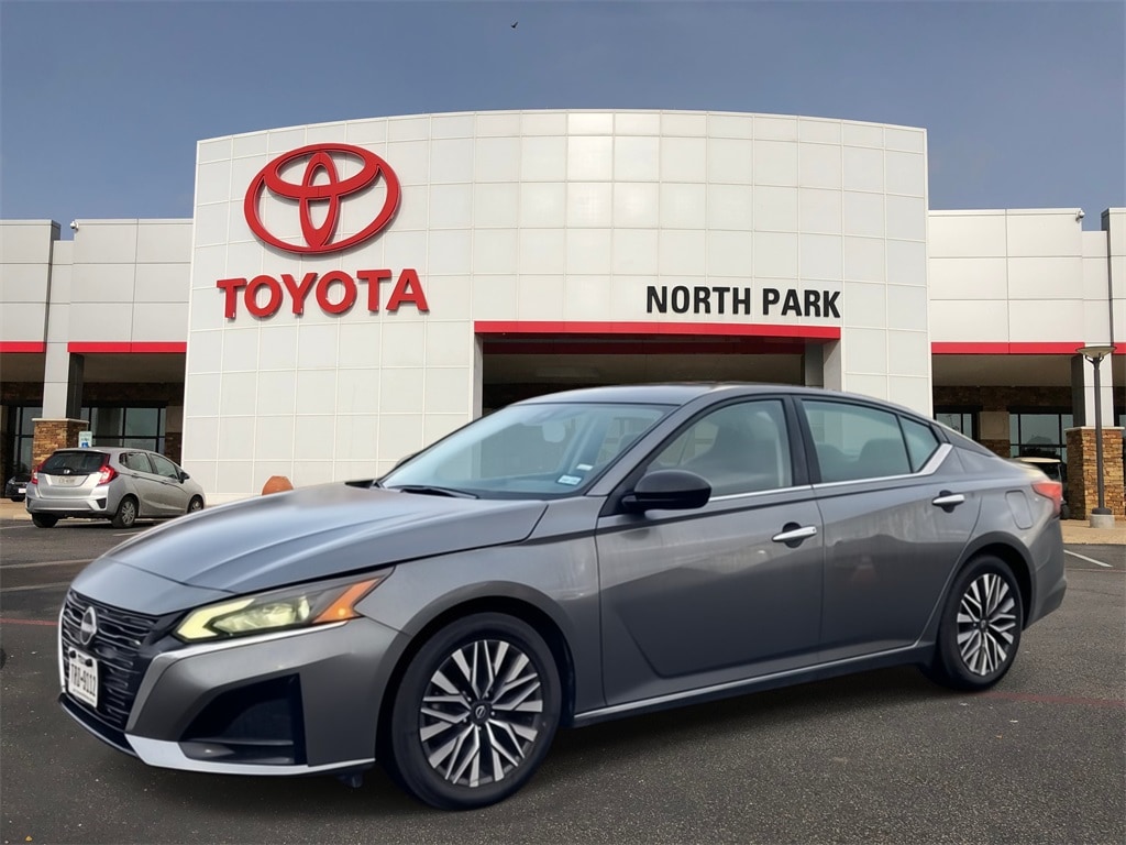 2024 Nissan Altima SV