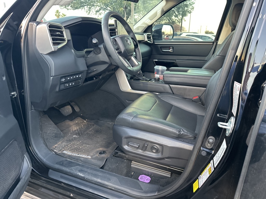 2023 Toyota Sequoia Limited's photo