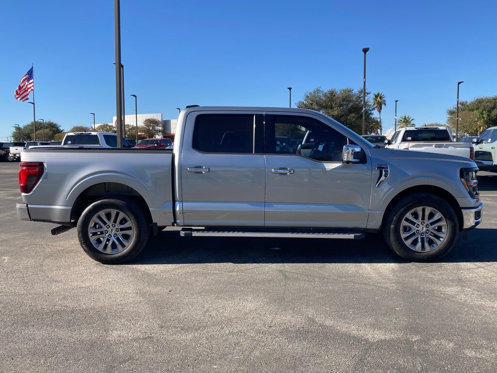 2024 Ford F-150 XLT photo 3