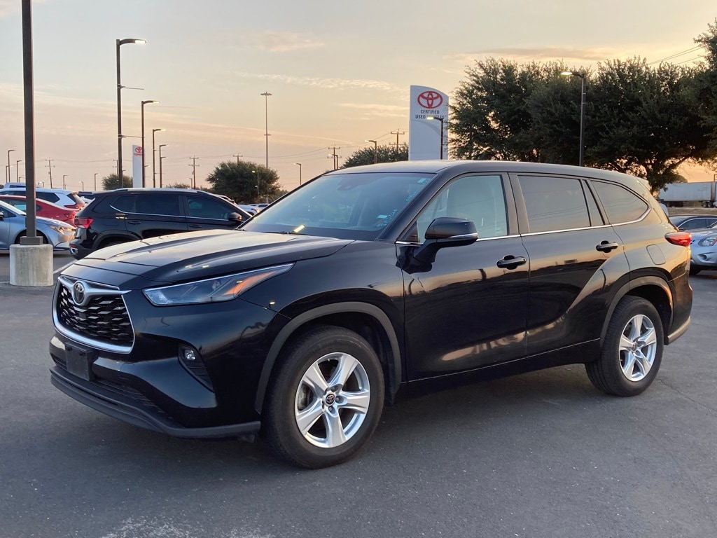 2023 Toyota Highlander SUV 