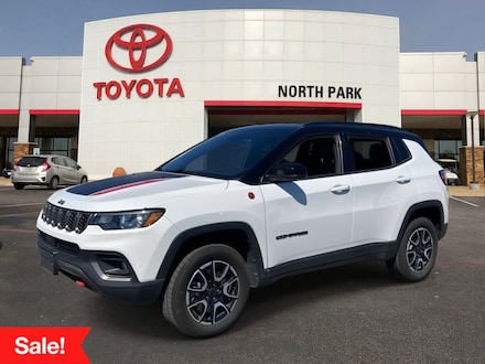 2025 Jeep Compass Trailhawk SUV