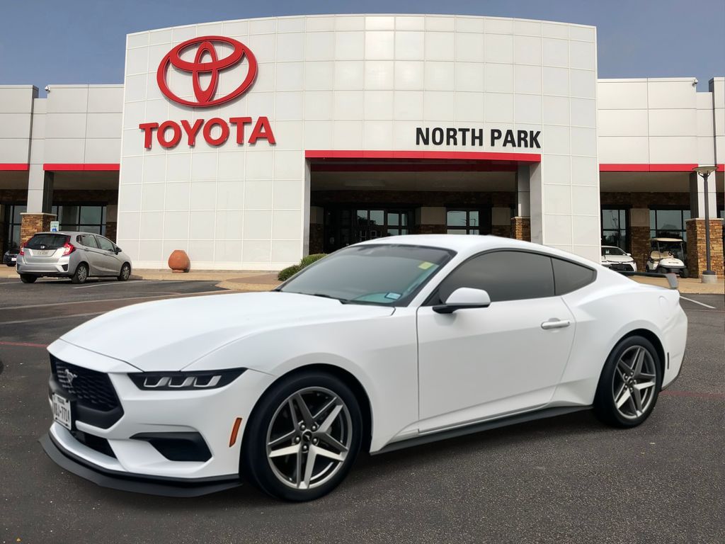 2024 Ford Mustang EcoBoost Fastback's photo