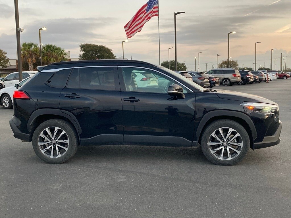Used 2023 Toyota Corolla Cross XLE SUV