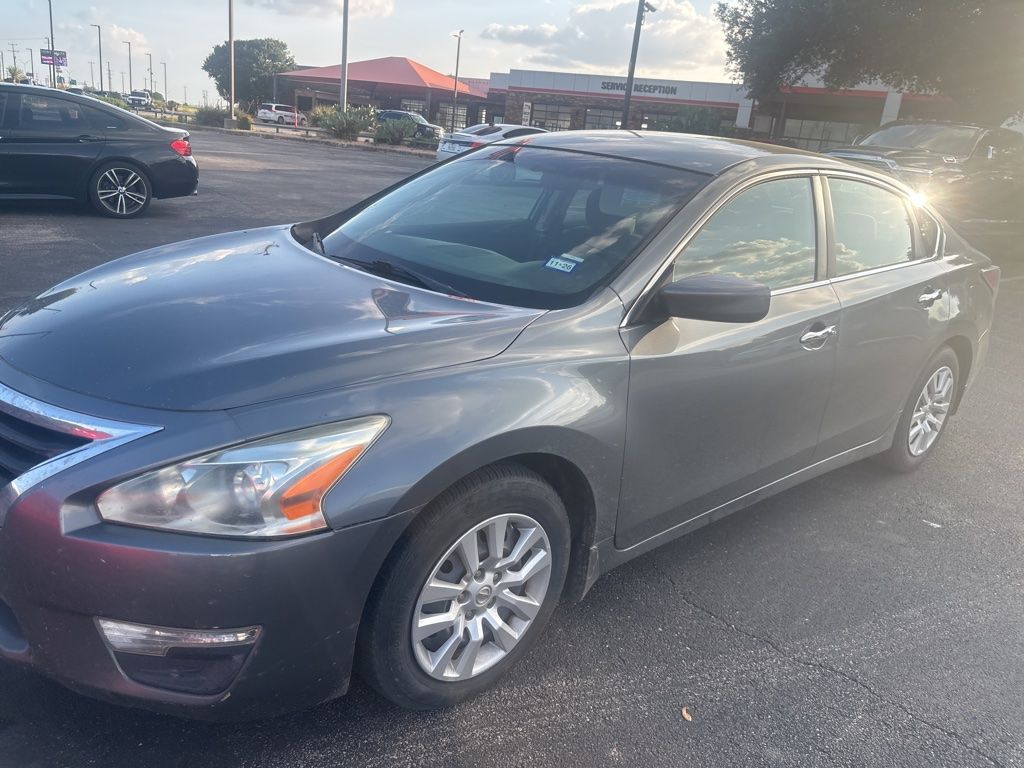 2014 Nissan Altima 2.5 S's photo