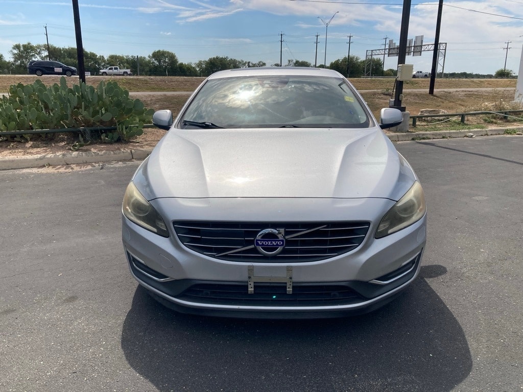 2015 Volvo S60 T5 Platinum photo 2