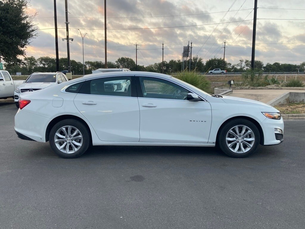 2024 Chevrolet Malibu 1LT photo 4