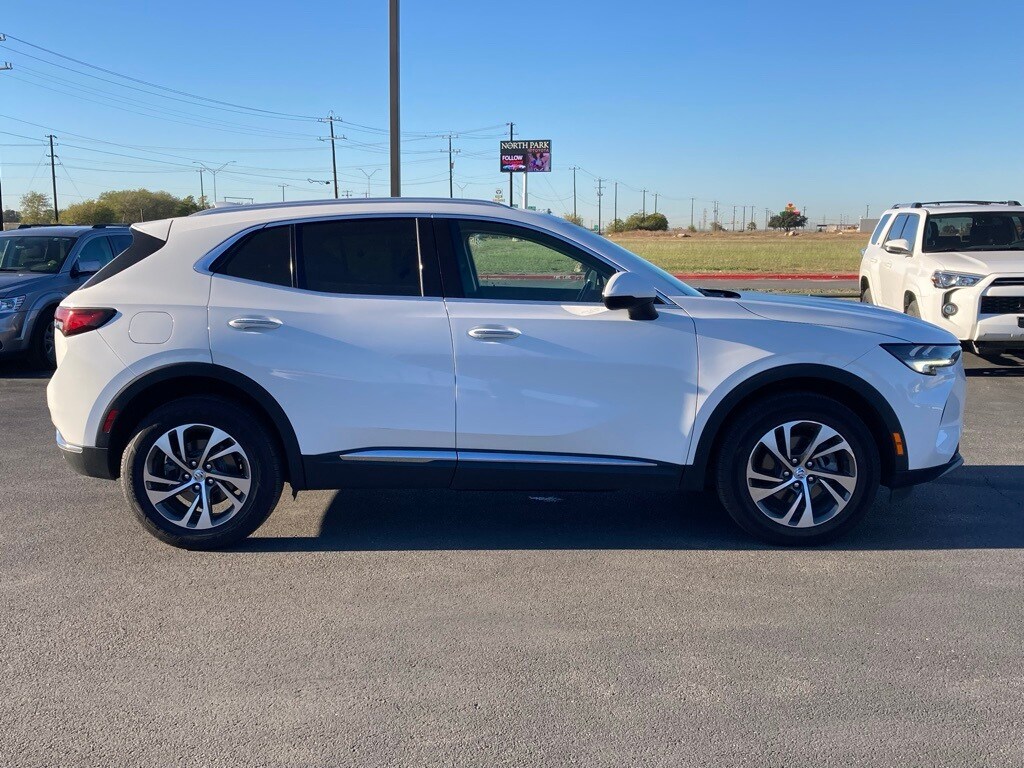 2023 Buick Envision Essence photo 4