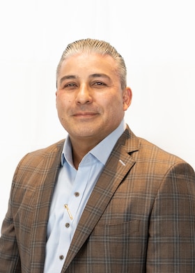 Staff member Hector Roman from ID_bff655b98101